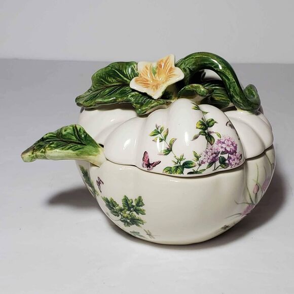 Kaldun and Bogle White Pumpkin Sugar Bowl and Spoon - Picture 2 of 8